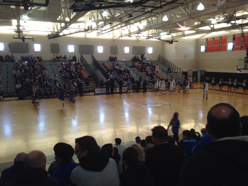 bostonbyrnes's tweet photo. @BedfordBucs GameTime Lets Gooo!!! http://t.co/fMqX7teFew