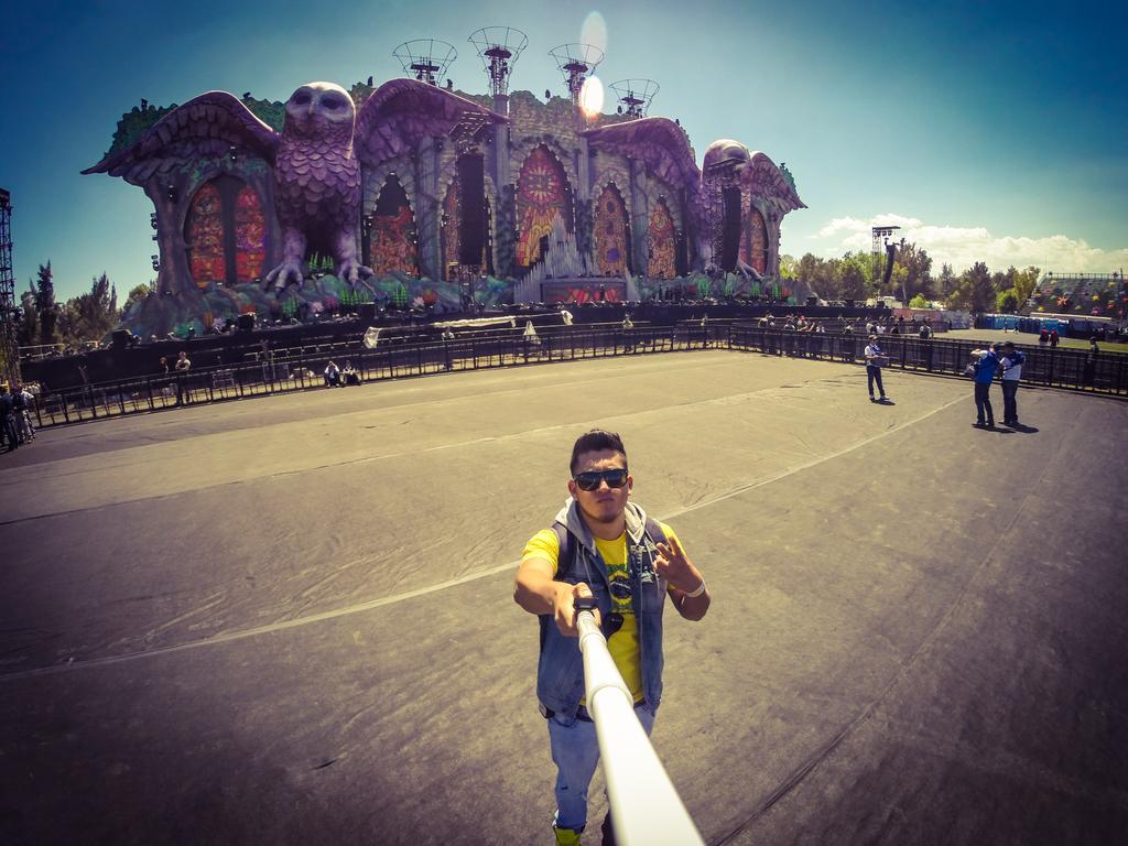 TMFV076's tweet photo. RT @aldoyt: #EDC #EDCMX http://t.co/vpj7j4Kxe2