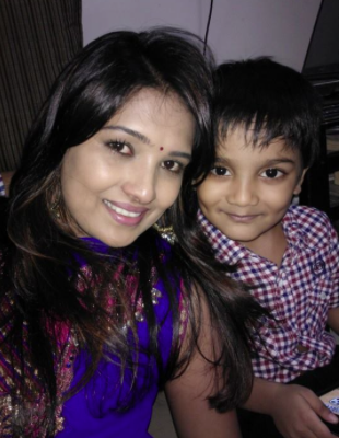 _Vanibhojan's tweet photo. Selfie with my favourite boy http://t.co/irsdJ69yTT