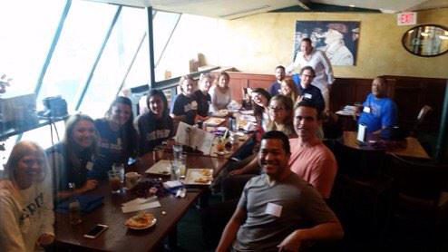 BlueDemonWeek's tweet image. We 💙 our alumni! #BDW2015 RT“@ShannonNLane: Blue Demons in Manhattan Beach! @DePaulU @depaulalumni @BlueDemonWeek”