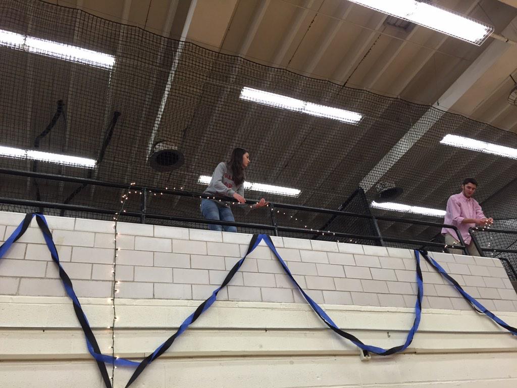 shaker2018's tweet image. @rachelpodl doing the lights!! #councilCares