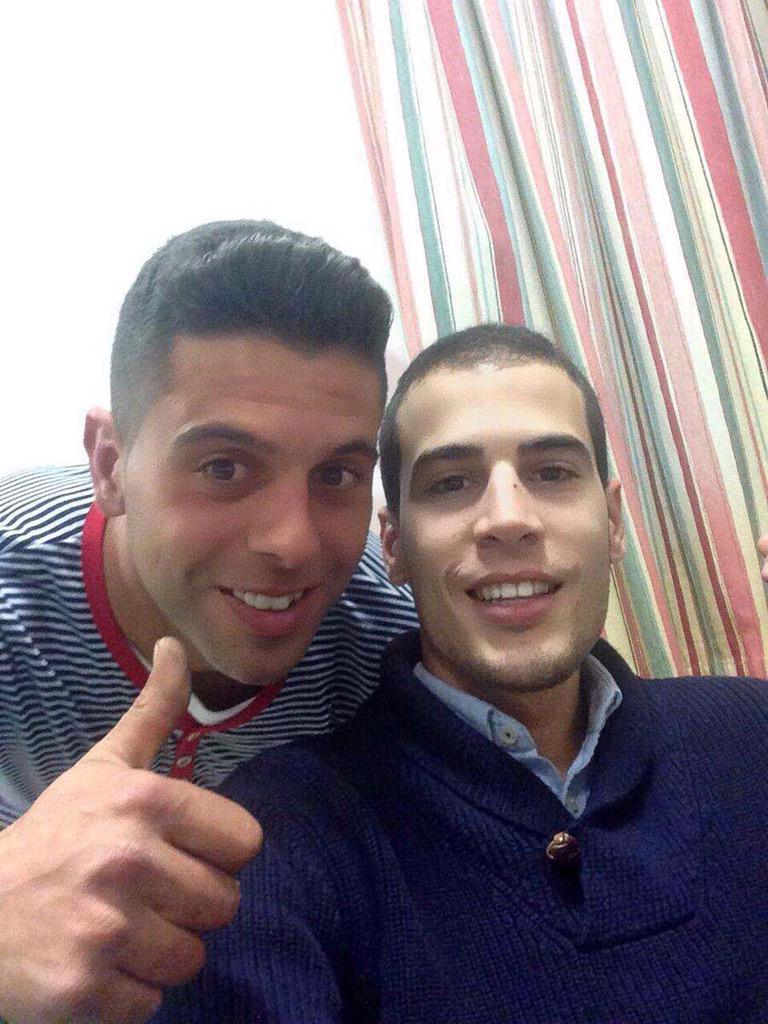 Davisala72's tweet photo. De cumpleaño con @Fitaferia ¡ 😁 http://t.co/9pNIWER2nM