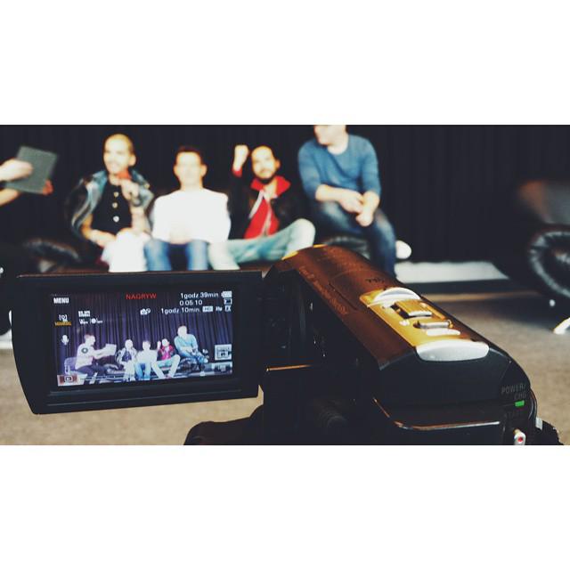 B-9WWLUU4AIxS7o.jpg (600×600)