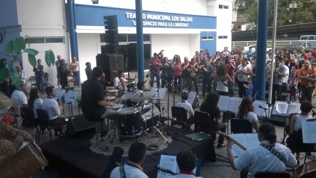 Rojas_1105's tweet photo. Orquesta Latino Caribeña San Antonio de Los Altos! @elsistema @FundaMusicalR @NclSanantonio #ElSistemaCumple40 http://t.co/RFGaaeZP2U