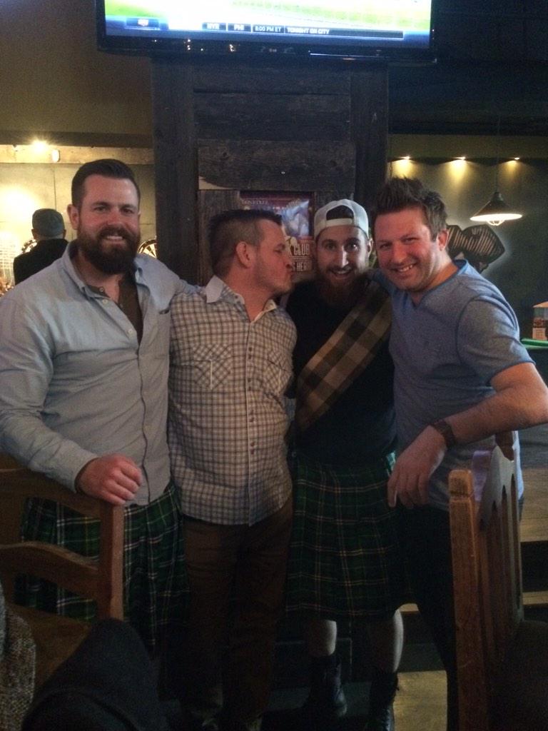 TruCraftDerek's tweet photo. HAPPY 3rd BDAY @PigandDuke Get down for $7.75 #TruCraft 20oz pints...and KILTS,LIVE MUSIC & MORE! http://t.co/22e7GrmS80