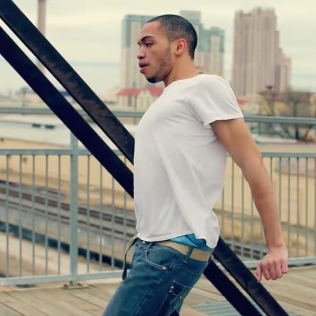 Kelsoberry_SA's tweet image. "@LeeMsk: 😂 RT @Nthabbbie: :'D “@Mickzo AKA walking home like...  #MMA14 http://t.co/mbG35MF8Rp”"
Hahaha hahaha