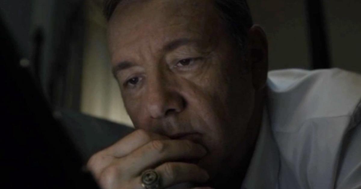 cufflinks presidential of Francis Underwood (Kevin Spacey) in House of  cards | Spotern