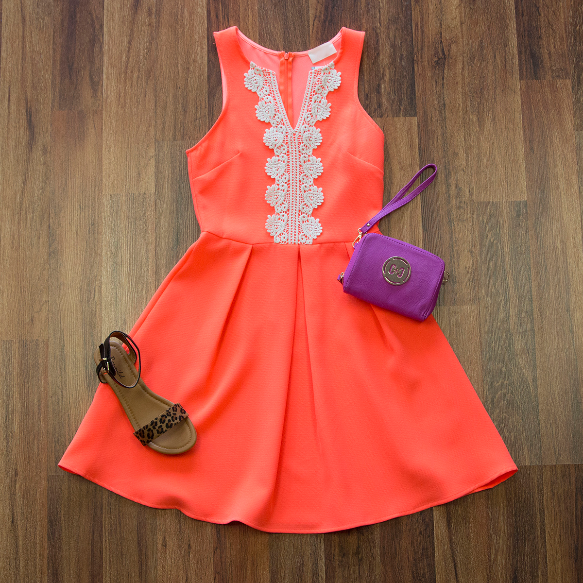 shopamaranth's tweet photo. Dreaming of warmer weather? So are we! We're excited about bright colors this spring! #shopamaranth http://t.co/qFeNrIOmhG