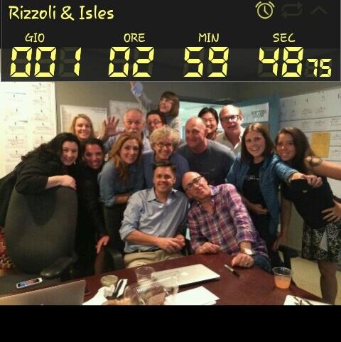 RobertaNurchis's tweet photo. midnight here! sooo 1 days 2 hours 59 minutes 48 seconds until #RizzoliandIsles #season5 #wintereps #SUPERcountdown http://t.co/eR1GyHu0zl