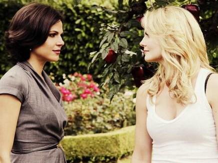 OUATcompetition's tweet photo. RT if you think #SwanQueen is endgame

#OnceUponATime #OUAT http://t.co/ktzphbIb41