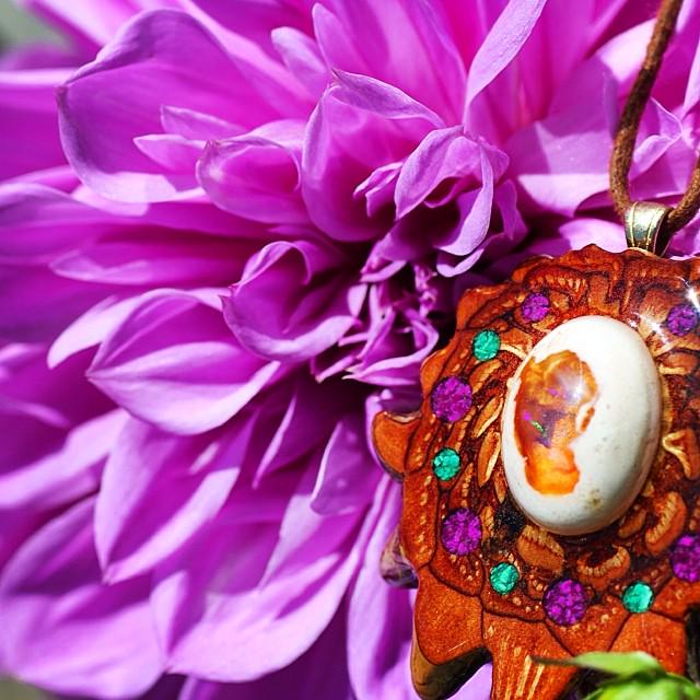 3rdeyepinecones's tweet photo. 🌸 🌻 🐚 🔥 🐎 #MexicanFireOpal #Oapl #Bloom #Crystals #Malachite #Sugilite #CrushedCrystal #Glow #Sunshine #Nature http://t.co/NkAKr9ctod