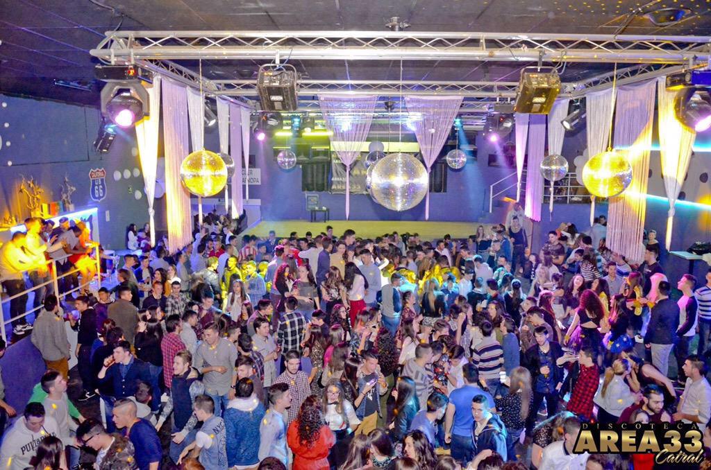 JaviCatralRRPP's tweet photo. Esta noche nos visita Angel vico ex TRONISTA de #Myhyv otro llenazo que no te puedes perder !! @Area33Catral  RT http://t.co/4UfUzw0KE9
