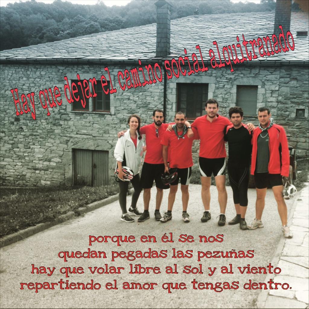Rodris333's tweet photo. Despues de un dia de mierda. Recordar este momento.....sin palabras.  BUEN CAMINIIIIIIIIIII http://t.co/sIU2w2dO9p