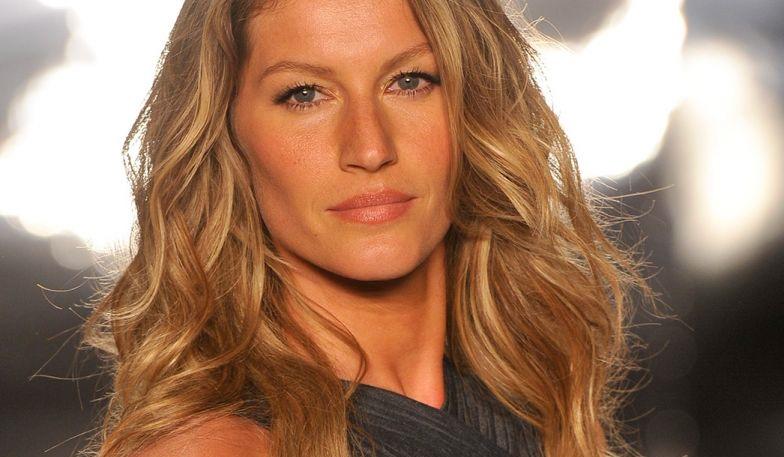 mdemulher's tweet photo. A gente te ensina a fazer as ondas estilo Gisele pra você arrasar por ai! >>> http://t.co/FTnHAoXrXt #CabeloDeDiva http://t.co/rLapopR4Qr