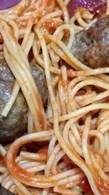 Martina_LeShaye's tweet photo. Like... No one knows how hype I am right now. Made spaghetti and homemade meat balls for the fam! #IAMMASTERCHEF 🌝 http://t.co/Tz4P6fX1Af