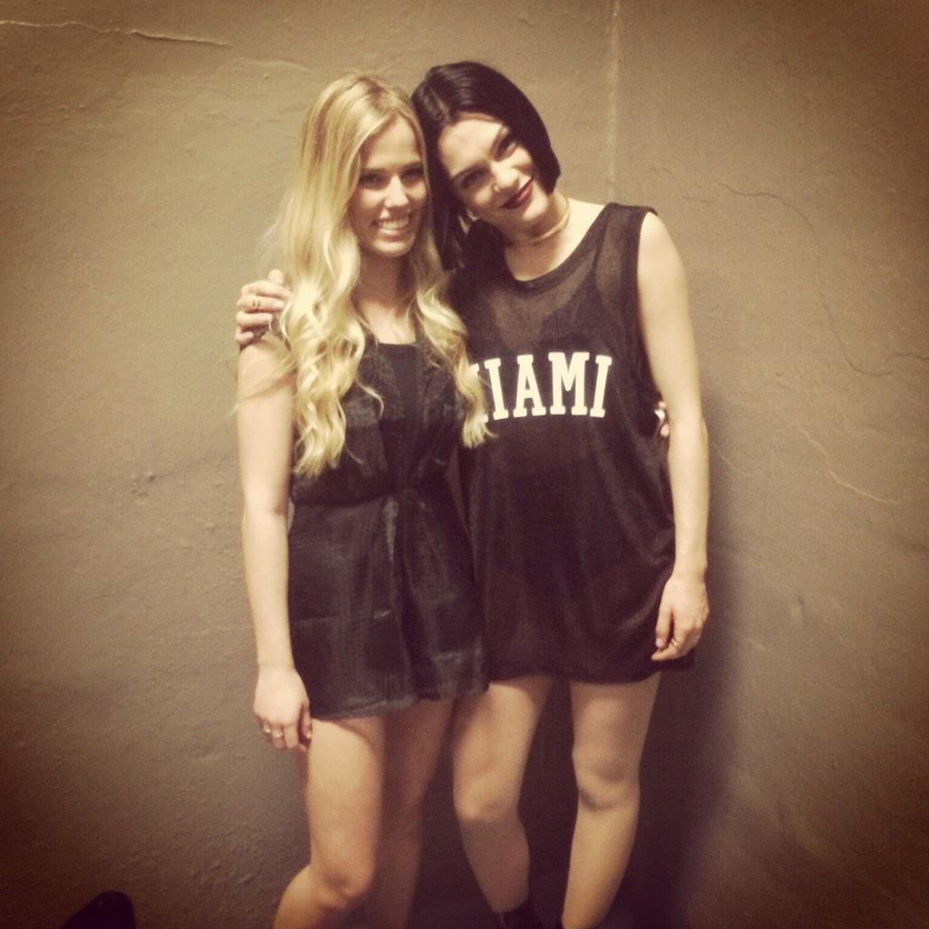 musiciansoncall's tweet photo. Congrats to @Prizeo winner Caitlyn, who got a singing lesson from #MOC15 Performer @JessieJ http://t.co/SthobTLvUx http://t.co/vUgAvZoEo3