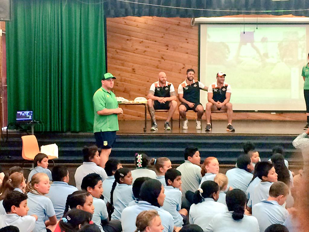 WestsTigers's tweet photo. Lots of questions for the boys this morning at Claymore Public School! #NRLWellbeing http://t.co/Xu8TzjCA30