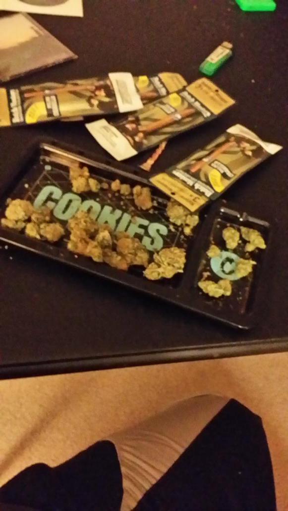 MADDHEAVY's tweet photo. Yall talk a good one BUT this NYC representative is about a good one!
Rotten apple doing it big in Seattle! http://t.co/2TZU5OphXz