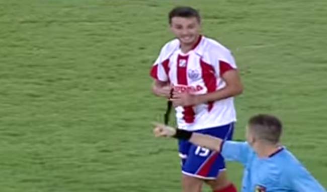 #FutVe VIDEO DEL MOMENTO: De Castro le dio la victoria a Estudiantes en un Clásico meri.tv/1Ax4pPZ