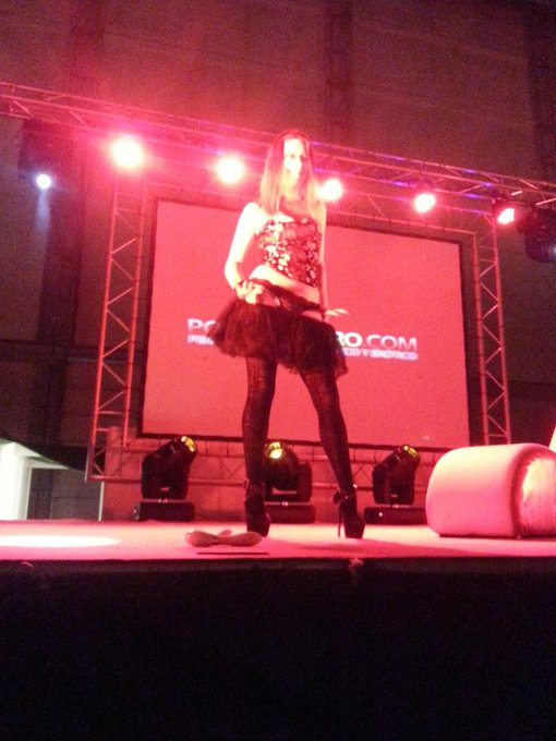Show en solitario en el @eroticogalicia Gracias a la gente de galicia por su acogida y su participacion<a class="tags" target="_blank" title="On Twitter" href="/?out=eyJ0eXAiOiJKV1QiLCJhbGciOiJIUzUxMiJ9.eyJpYXQiOjE3MjA4Njg5NzYsImlzcyI6InR3cG9ybnN0YXJzLmNvbSIsIm5iZiI6MTcyMDg2ODk3NiwiZXhwIjoxNzUyNDA0OTc2LCJyZWRpcmVjdF91cmwiOiJodHRwczovL3R3aXR0ZXIuY29tL2Vyb3RpY29nYWxpY2lhIn0.0nXZant_DLU120qfYONALwOLsSrDftK8puYkIe2VI49v-4ecMnwXIl_sARp3reFu-wFFYM9MFsdjxE1jsdEdbQ">@eroticogalicia</a>