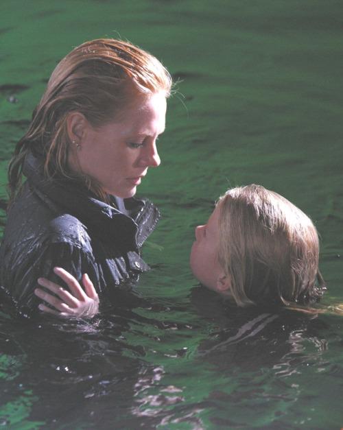 Me as a child with mommy