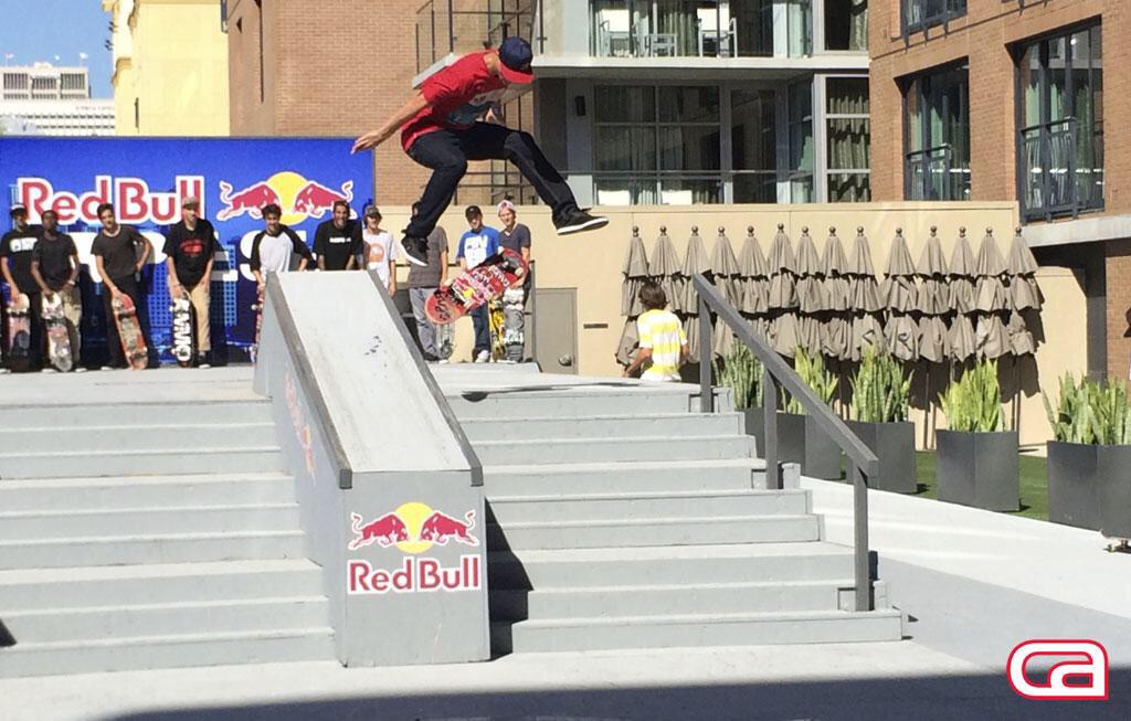 RedBullPorn's tweet photo. http://t.co/DwRLA9V3M1