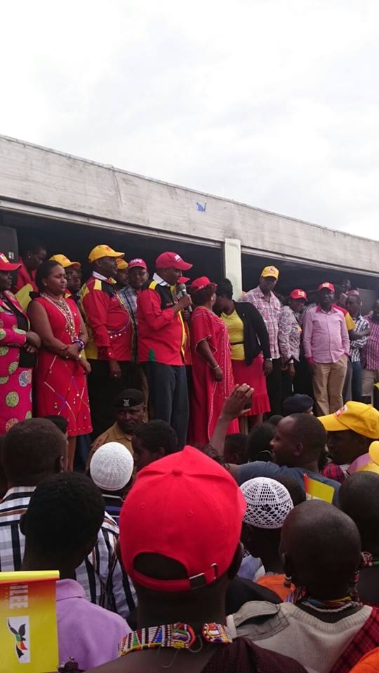 PMositet's tweet photo. Roadshow to Namanga after Patrick Tutui presented his nomination papers and cleared by IEBC. @Lesuuda  @ketercharles http://t.co/xfIR1oqb17