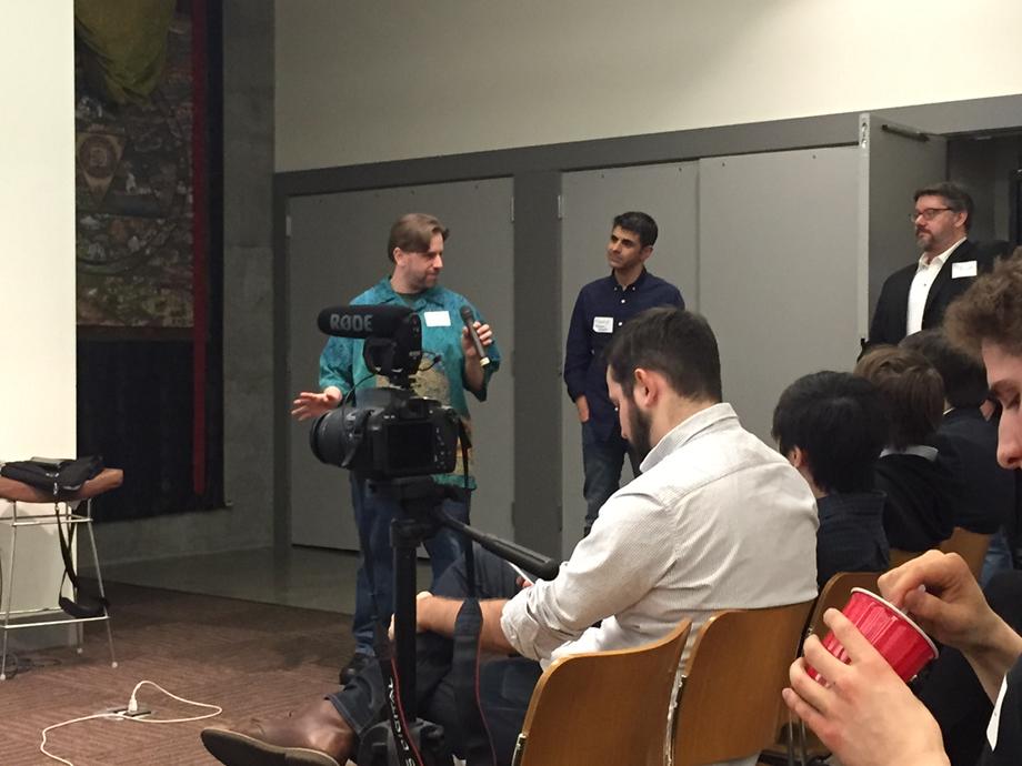nathanc's tweet image. #pdxPython is #n00b friendly! Learn to #code Says Jason from @StatDragon #newtechpdx