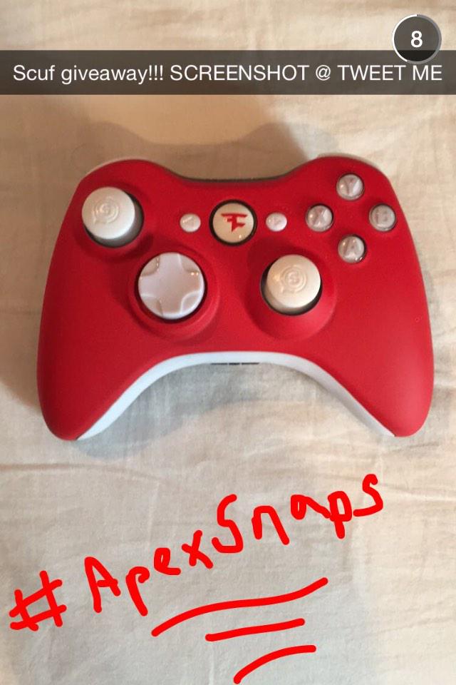 RandomCatProd's tweet photo. #ApexSnaps @bananafone34 http://t.co/LRFNBa1BMf