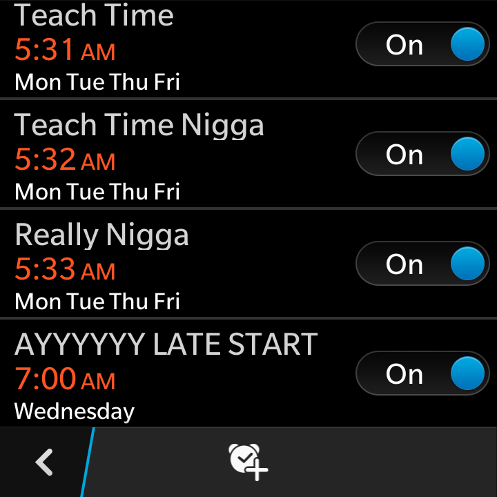 TheNumberNine's tweet photo. Back to setting these bad boys back up for the usual grind #TeachTime #YallGonnaLearnToday #WednesdaysAreMyJoyTho http://t.co/K3e9pcoSjP