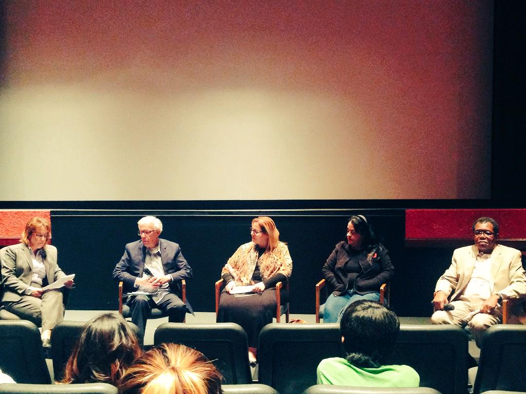 RozalinZadeh's tweet photo. The panel @xthiggs @sohbat @ProfessorStory @newsprof @SSBluestein @CSUNWhyteJ330 http://t.co/iYQmFD4qOw