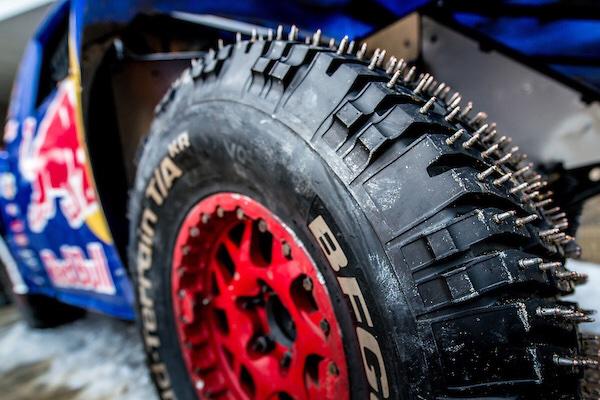 RedBullPorn's tweet photo. http://t.co/VghGWIE4Tm