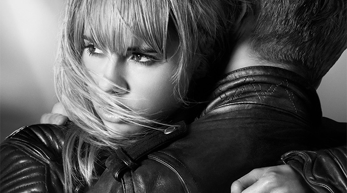 markuisRussia's tweet photo. @Burberry выпустили 2 новых парфюма кол-ции #BritRhythm. Мужская-насыщенная, а женская-цветочная #markuismagazine http://t.co/wiXXfgf4Xn