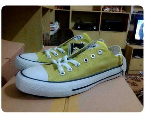 Converse Original low green lime  Rp.210.000 size 37-40 order hub line:  mulia_puthree <a href="/apaajaIKLAN/">apaajaIKLAN</a> <a href="/JualProdukBagus/">Jual Produk Bagus</a>