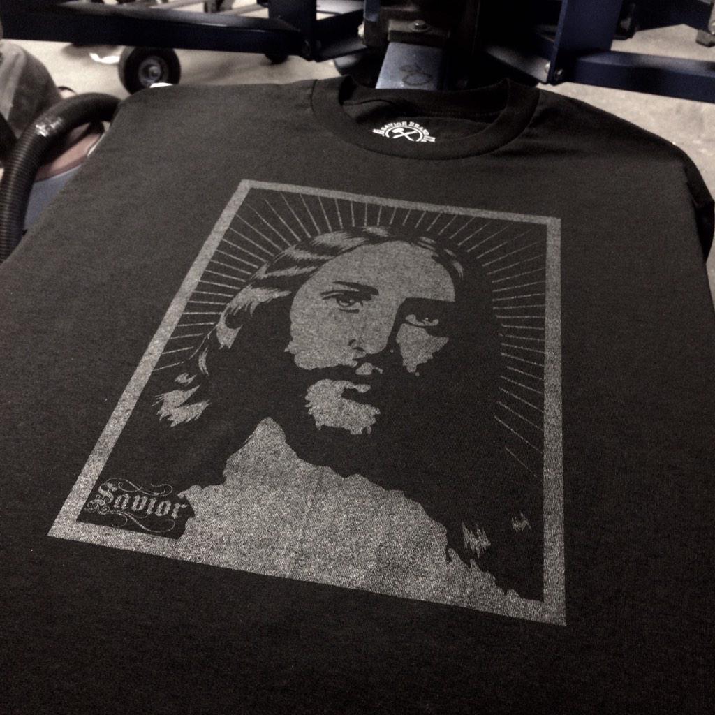 SaviorBrand's tweet photo. Black on black OG SAVIOR http://t.co/DQM13OE8sq #kingofkings #savior #saviorbrand #streetgospel #god #truth #iam http://t.co/GlPhjTRLbr