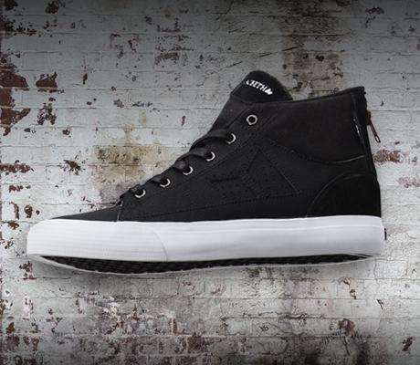 ada yang pernah liat desain ini sebelumnya ? yap seperti sepatu Schubert ya,mungkin ini penerusnya hehe