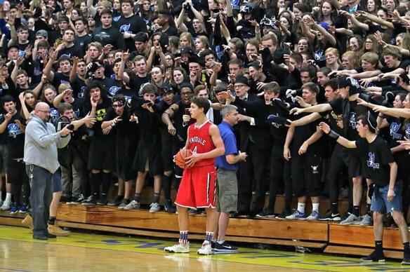 ROErowyourboatt's tweet photo. Hi @IHSA_IL just wanted you to know that LyonsTownship had more to add to their video since their season wasn't over! http://t.co/AeTgsCEZn5