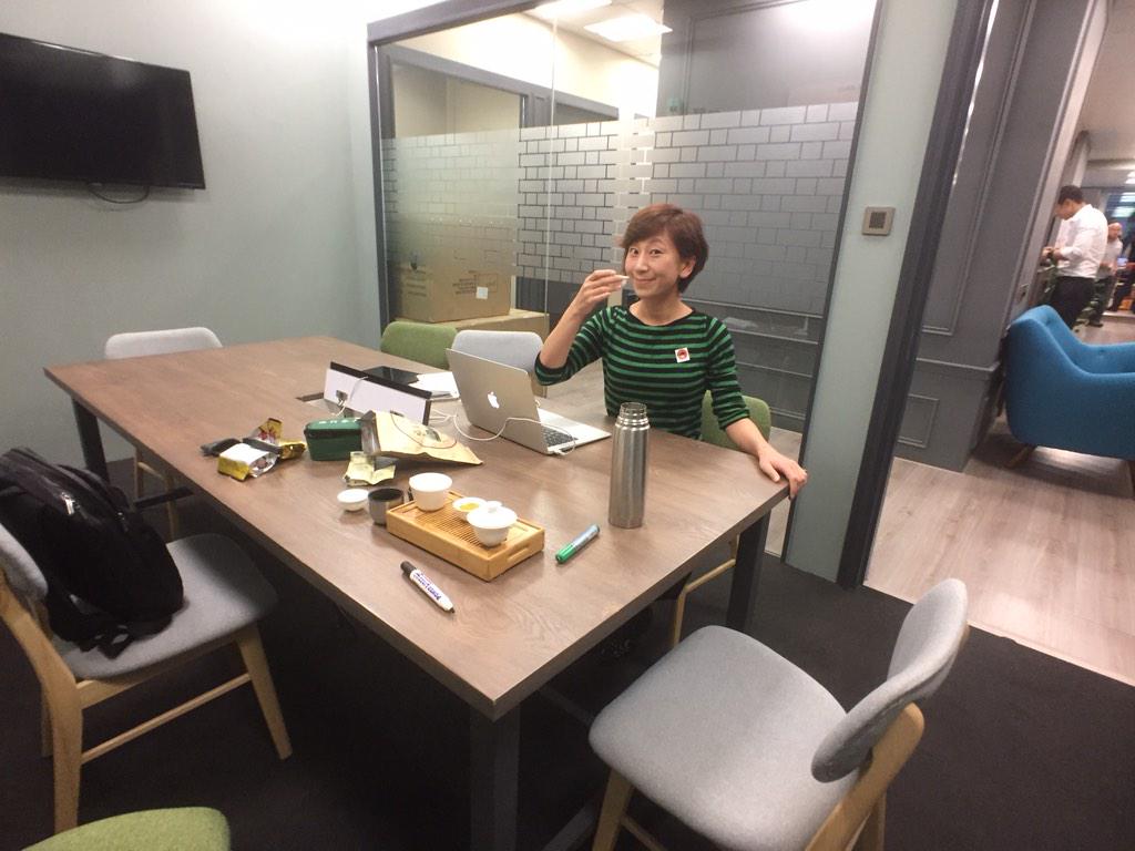 ilyabelikin's tweet image. #teatable with Elaine at @Garage_Society. #TeaTableProject in #HongKong. Share great tea, share great ideas.