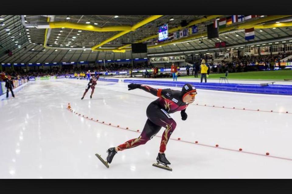 Topschaatsers gaan trainen tegenover onze winkel!