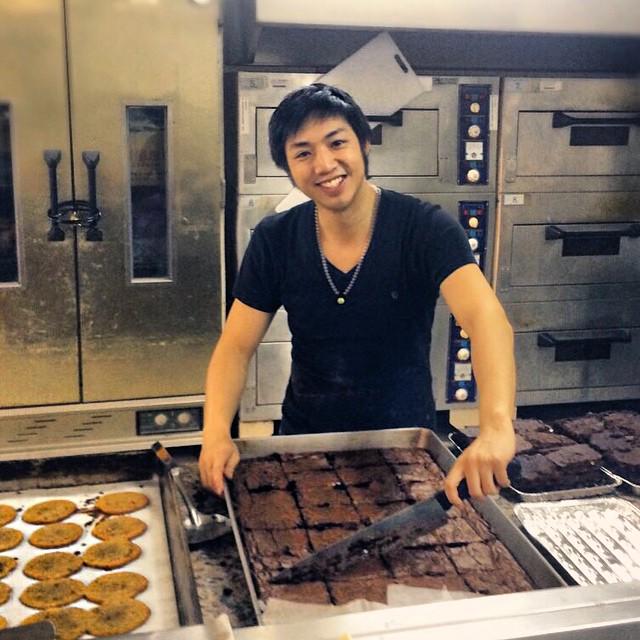 kugglebbq's tweet photo. 整個團隊正在為下禮拜的大節日籌備中，期待在饒河街夜市遇到你們，過來打招呼。 http://t.co/XcJKokWHZL