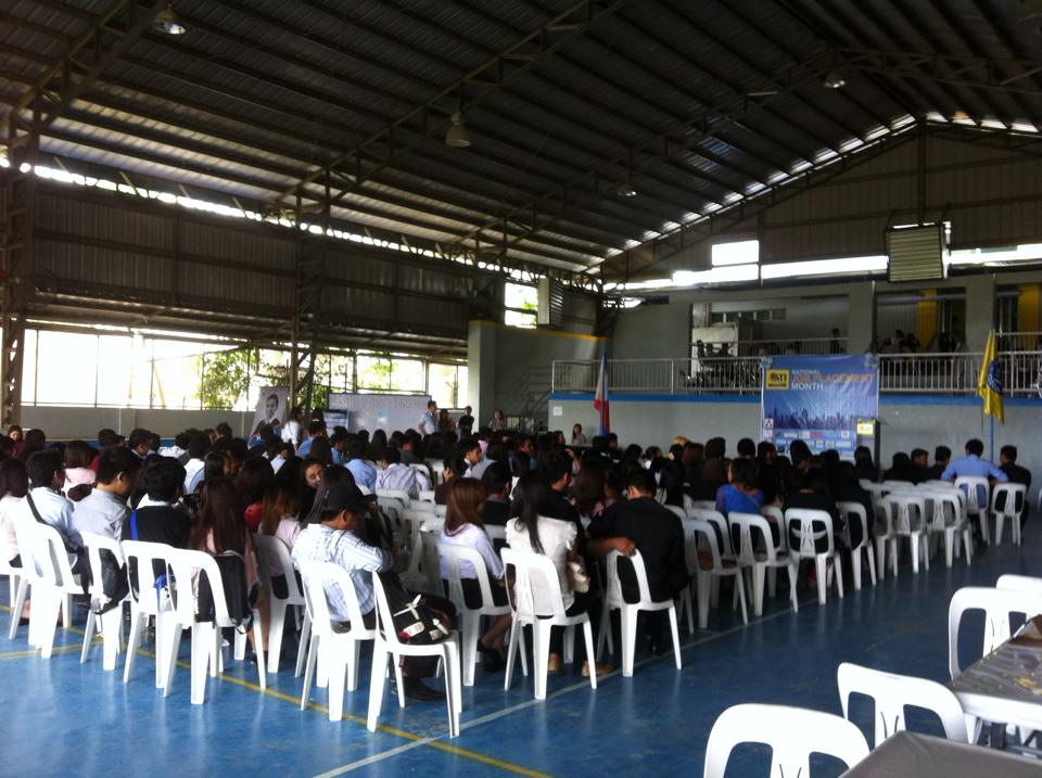 GlobalSyncBus's tweet image. Job Fair 2.13.15 #STIdasma #jobfair #STIcollege #recruitment #gsync