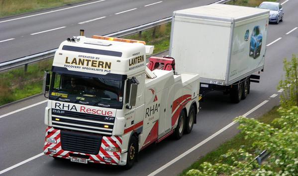 FordSlaterDAF's tweet photo. #DAFspotter RT @LanternRecovery G95 out and about! #RHA #RHARescue #breakdown #recovery #uk #commercial #haulage ... http://t.co/c2CFvUgVJM