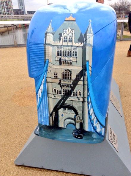 ElmoMay96x's tweet photo. This one has to be my #favourite #borismaster #bustrail #london #towerbridge #design http://t.co/4uVx2qJxh2