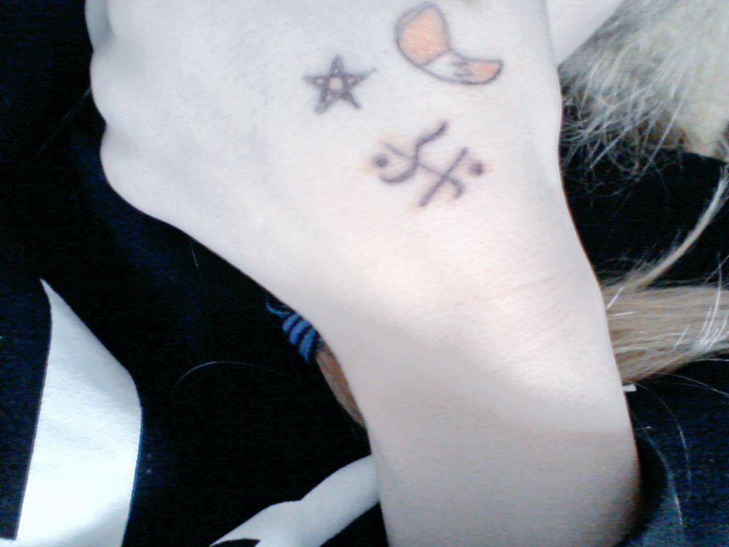 Тип татуировка^-^