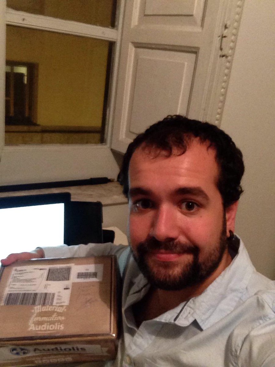 starrysoftie206's tweet photo. Ya he recibido mi pack!!! #AudiolisEsFormación http://t.co/fJZXla9ql0
