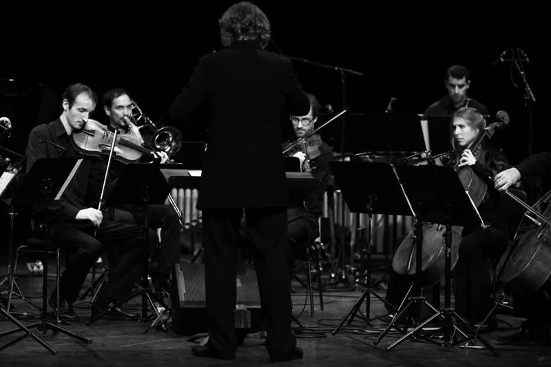 MNouvelles's tweet photo. O Clock, de Jean-Paul Dessy par Musiques Nouvelles - 18/11/2014 - Bozar - ARS @ARSMUSICA3 : http://t.co/2TNRQGLAJ3 http://t.co/Mztz4hF0Z9