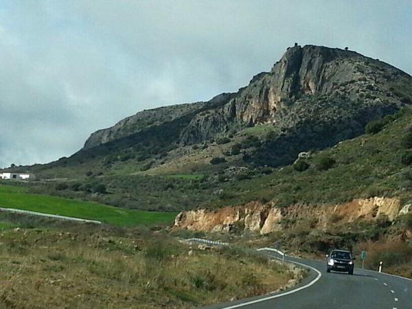 _Paisajes_'s tweet photo. Camino de #CortesDeLaFrontera #Málaga #Andalucía http://t.co/6rg55jfIhw