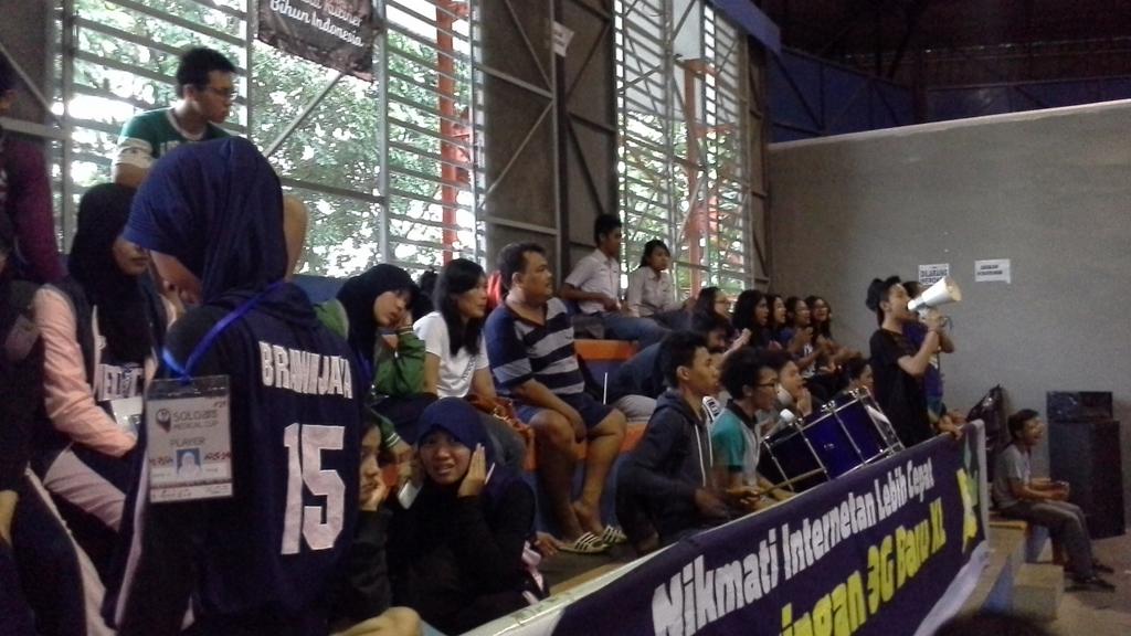 Basket SMA: Ini dia supporter SMA 4 SURAKARTA <a href="/SMARAbasketball/">SMARABASKETBALL</a> keren!!