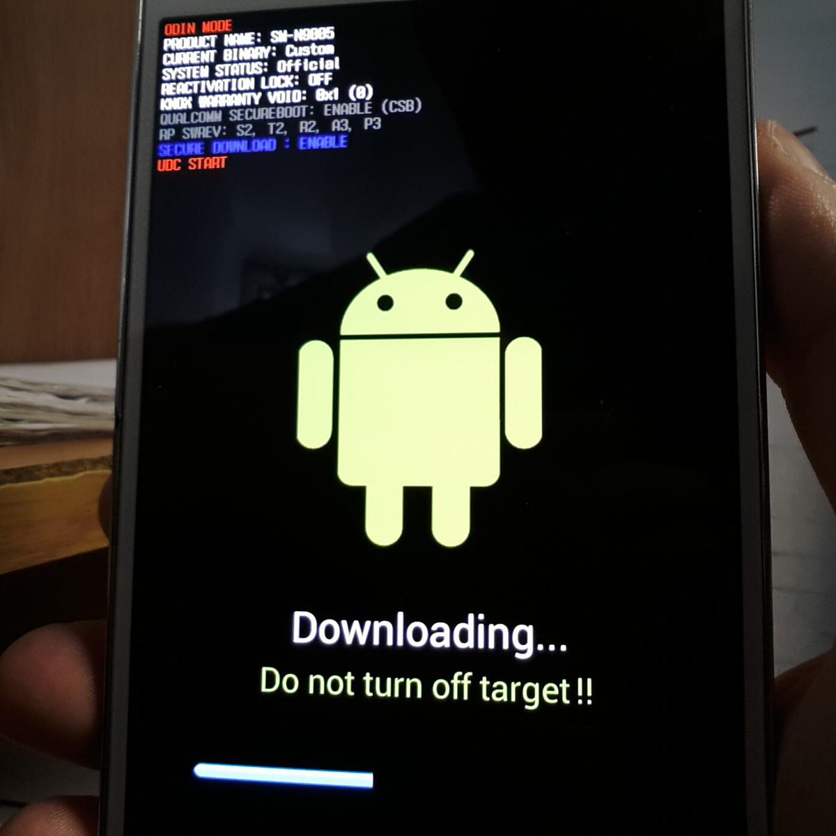 thepoizone's tweet image. Something really awesome is going on here with my Galaxy Note 3. Will reveal all once it is done. #AndroidAwesomeness
