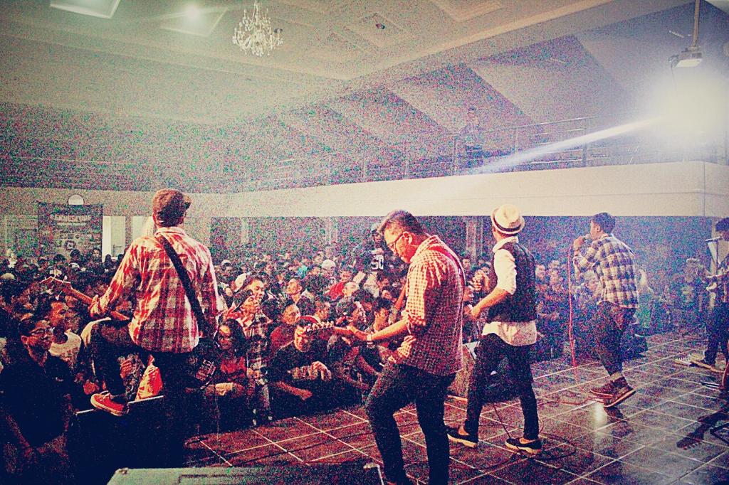 RaskaOfficial's tweet photo. Thnks @SM_Antasari yg sudah ber SKAria bersama kami kemarin di tunggu event selanjutnya chheerrrr 😃🍺 http://t.co/ngnA8YwxcP